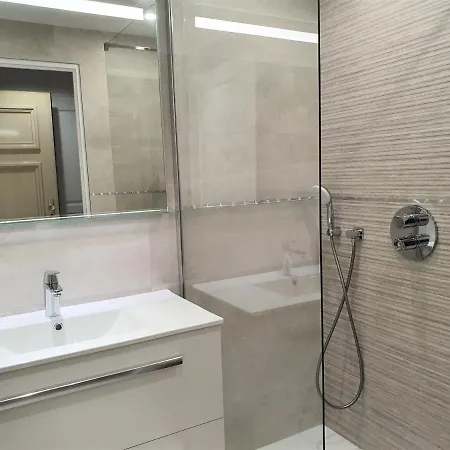 Palazzio 2, By Welcome To Apartment